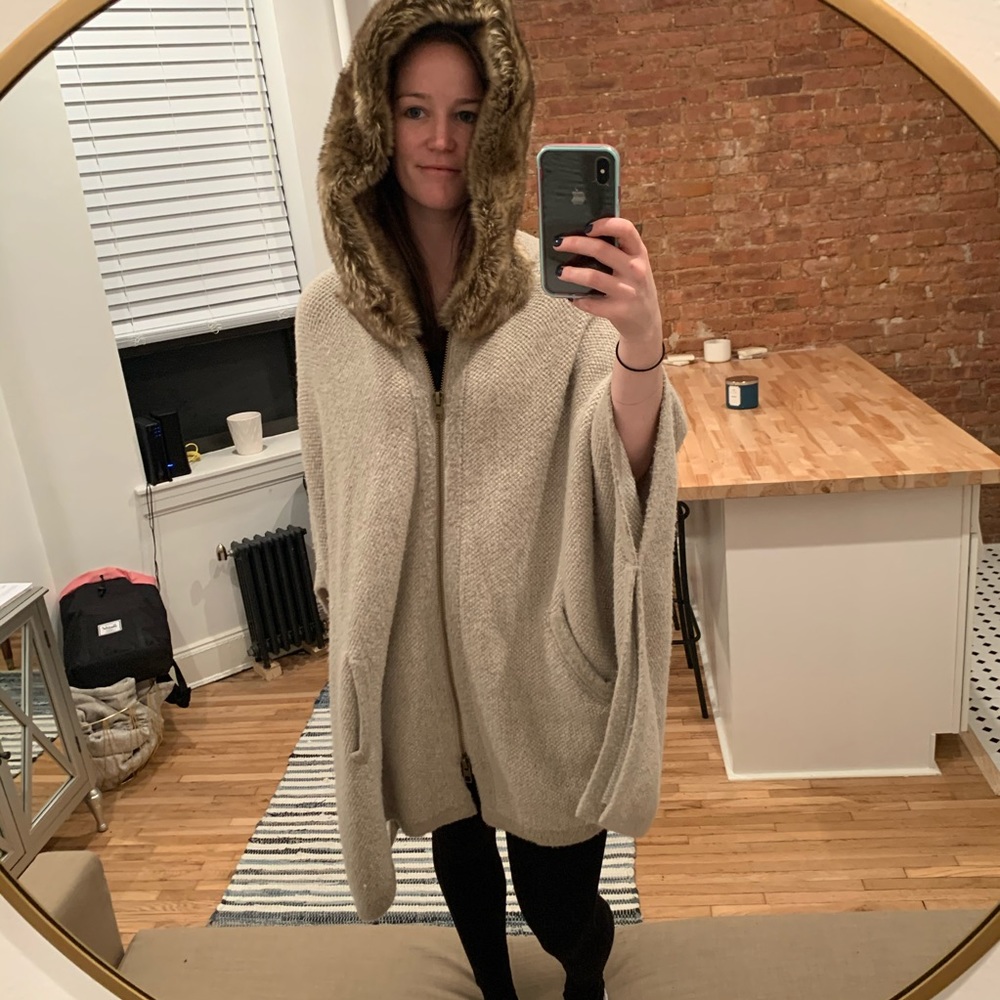 Zara faux fur trimmed hood zip up knit cape